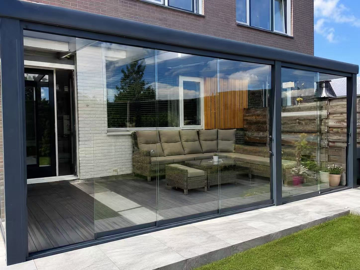 Frameless Glass Walls